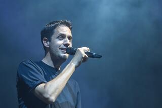 Retour sur la carrière du slameur Grand Corps Malade, de ‘Voyages en train’ à ‘Mesdames’