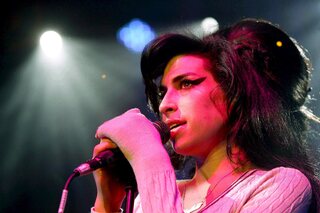 Dit is het opmerkelijke verhaal achter 'You Know I'm No Good' van Amy Winehouse