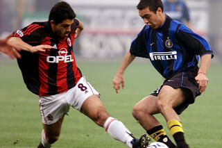 Le derby milanais a largement tourné à l'avantage de Gennaro Gattuso et des siens en 2001.
