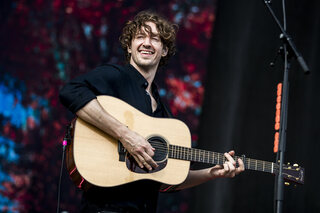 Dean Lewis
