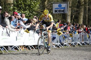 Sep Vanmarcke tijdens de Ronde van Vlaanderen van 2015