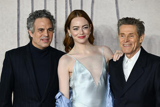 Poor Things Emma Stone, Mark Ruffalo en Willem Dafoe
