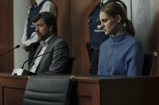 De twaalf de Assepoestermoord VRT 1 Koen de Graeve Lou Miller