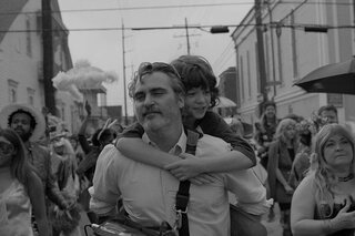 Regardez l’émouvant ‘Nos âmes d’enfants’ avec Joaquin Phoenix dans le catalogue Proximus VOD