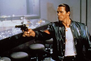 Arnold Schwarzenegger in 'Raw Deal'