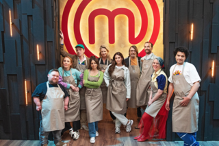 Celebrity MasterChef Play4