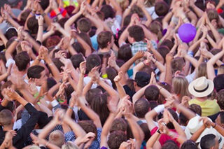 Festivalgangers: wie zijn ze, wat doen ze, wat drijft hen?