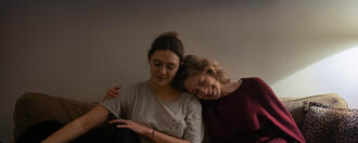 ‘His Three Daughters’ (Netflix): pakkend drama over familieliefde en verlies