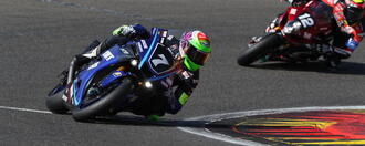 Een druk motorsportprogramma op legendarische circuits