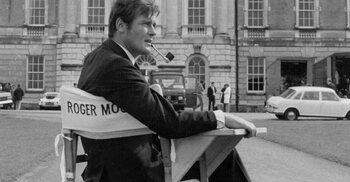 Roger Moore zeven keer als Bond