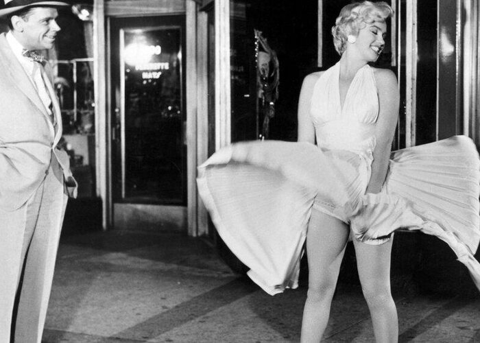 heroïsch lekkage verontschuldigen Het verhaal achter de legendarische scène van Marilyn Monroe en haar witte  jurk
